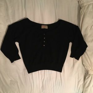 Cropped black cashmere sweater 3/4 length sleeves